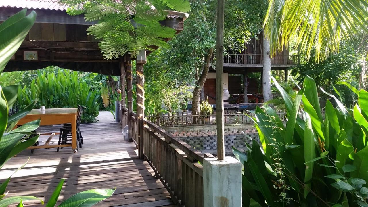 O'Hamok Family Homestay Battambang Bagian luar foto