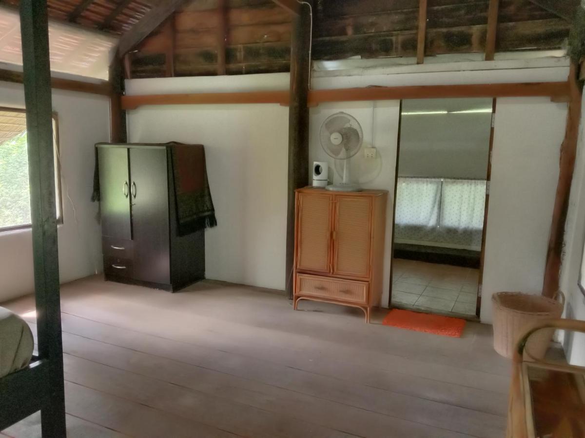 O'Hamok Family Homestay Battambang Bagian luar foto