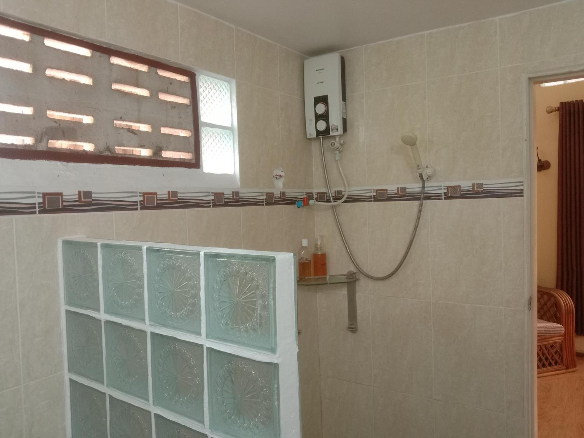 O'Hamok Family Homestay Battambang Bagian luar foto