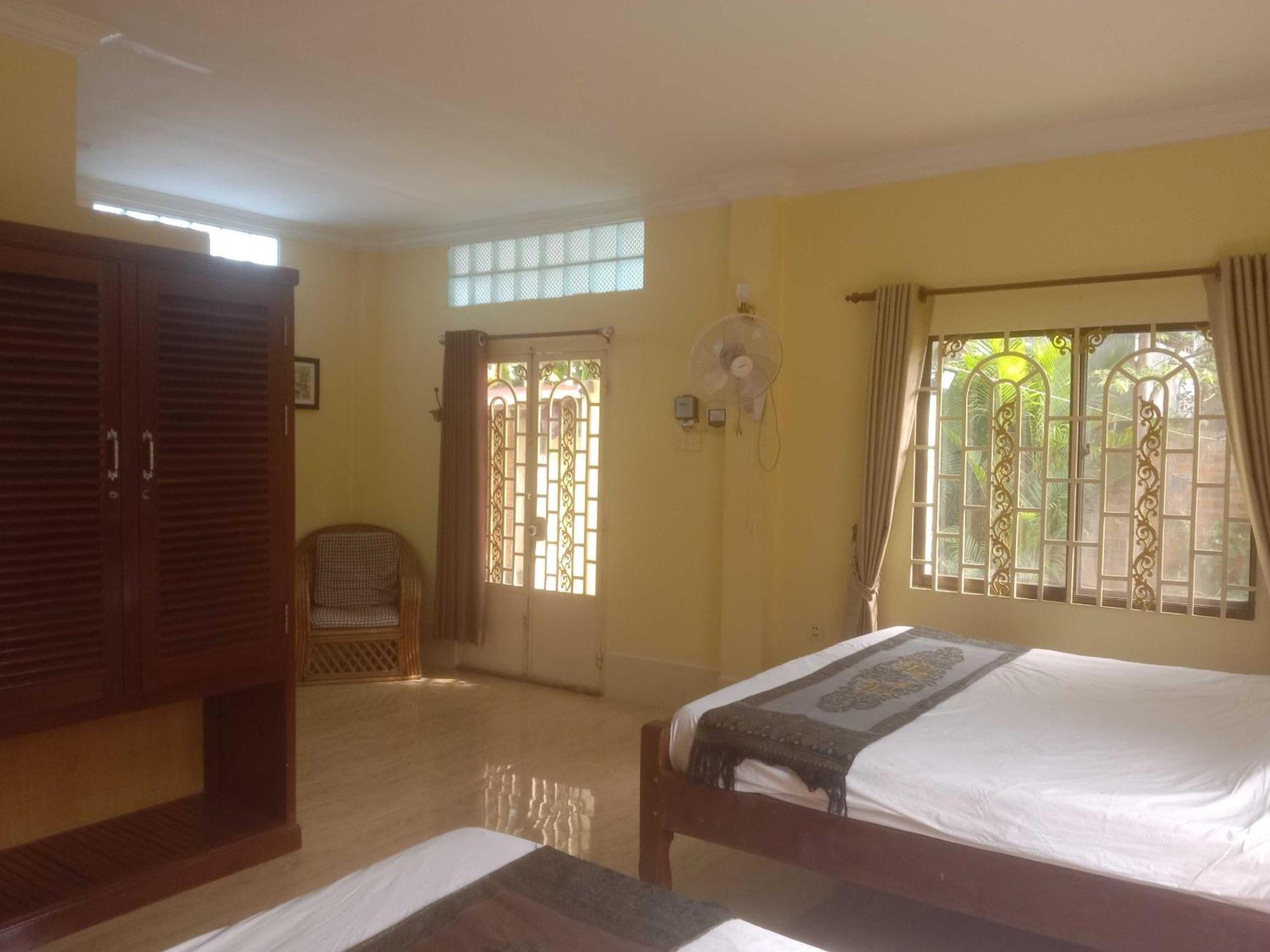 O'Hamok Family Homestay Battambang Bagian luar foto